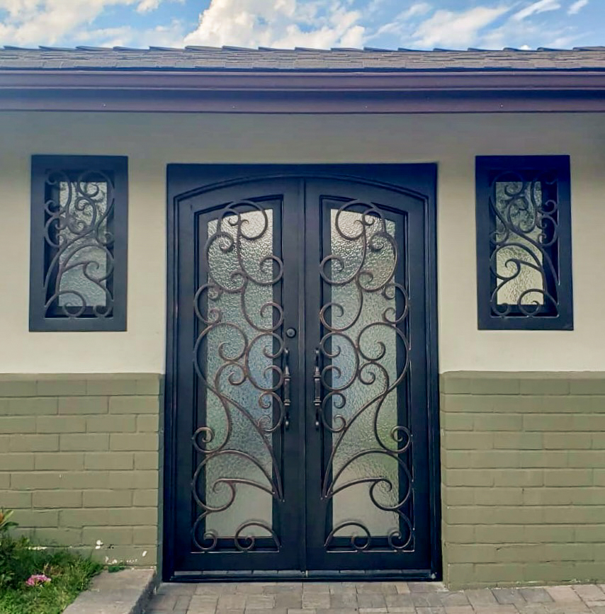 e5d59464-67c6-4a0e-a32c-f70f1a5b86eb